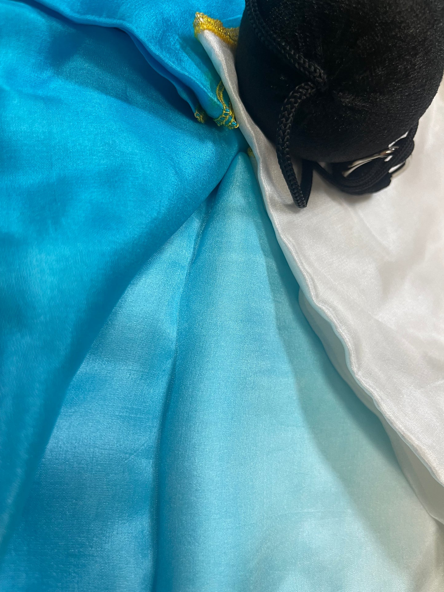 David’s Slingshot – Silk Worship Veil with String & Control Ball (Single) | Colors Vary