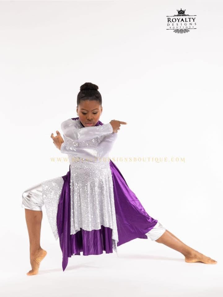 High-Quality Lycra Capri Praise Dance Pants – Straight Leg (Colors Vary)